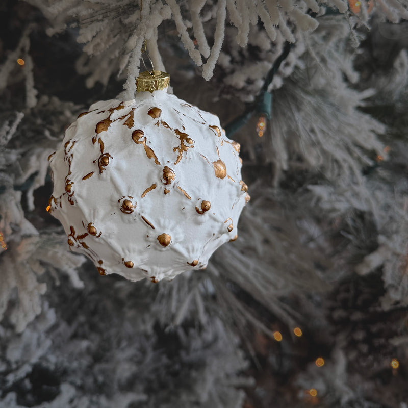 White and gold rustic lattice glass Christmas ornament, 4-inch vintage holiday decor with intricate design and festive charm.